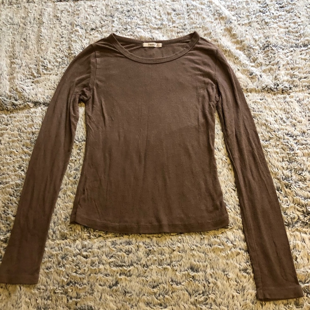 Cute brown fabric long sleeve no holes and no stains